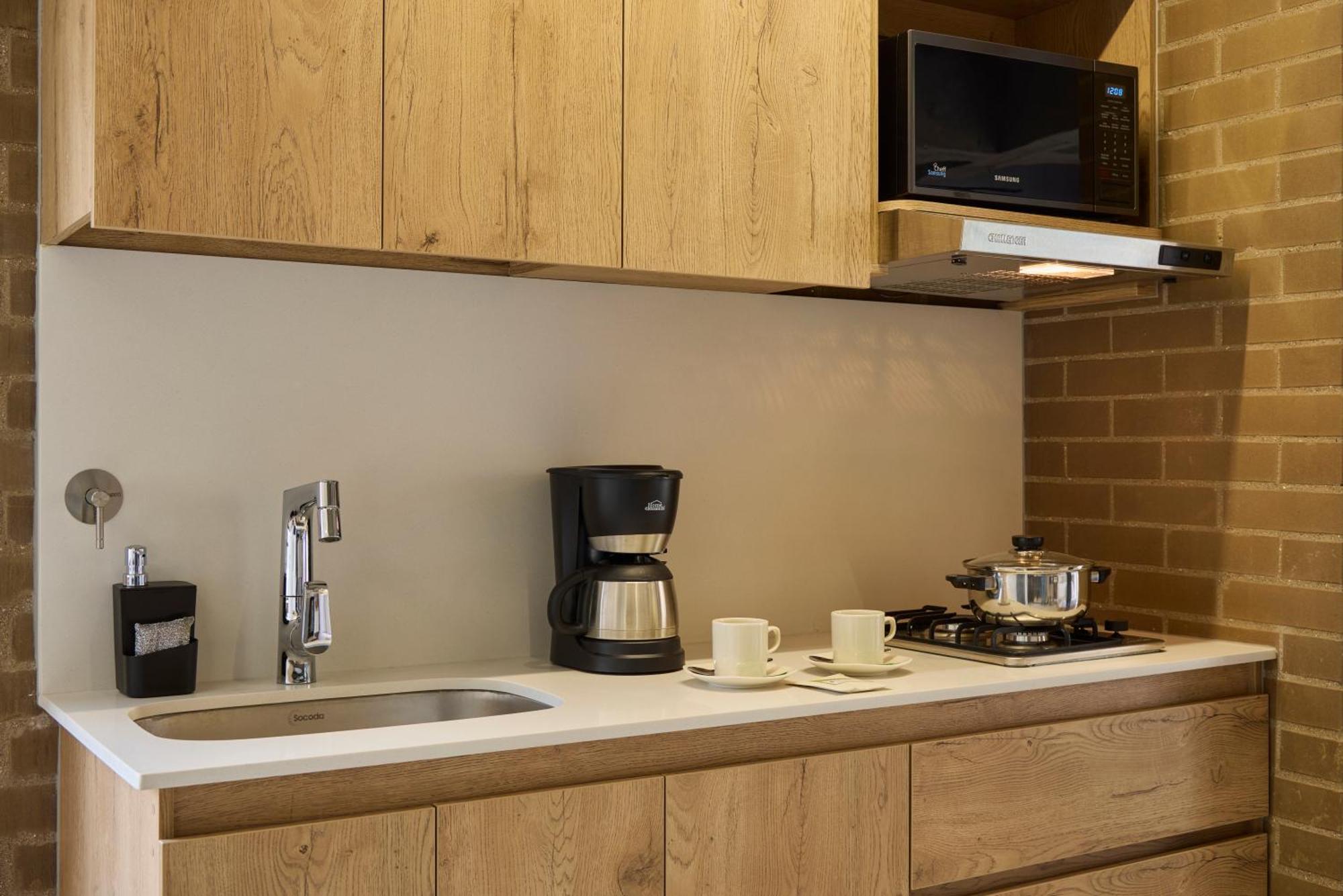 30 Living Suites Medellín Dış mekan fotoğraf