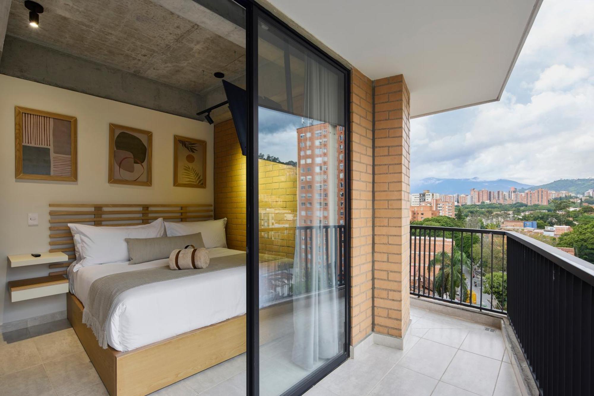 30 Living Suites Medellín Dış mekan fotoğraf