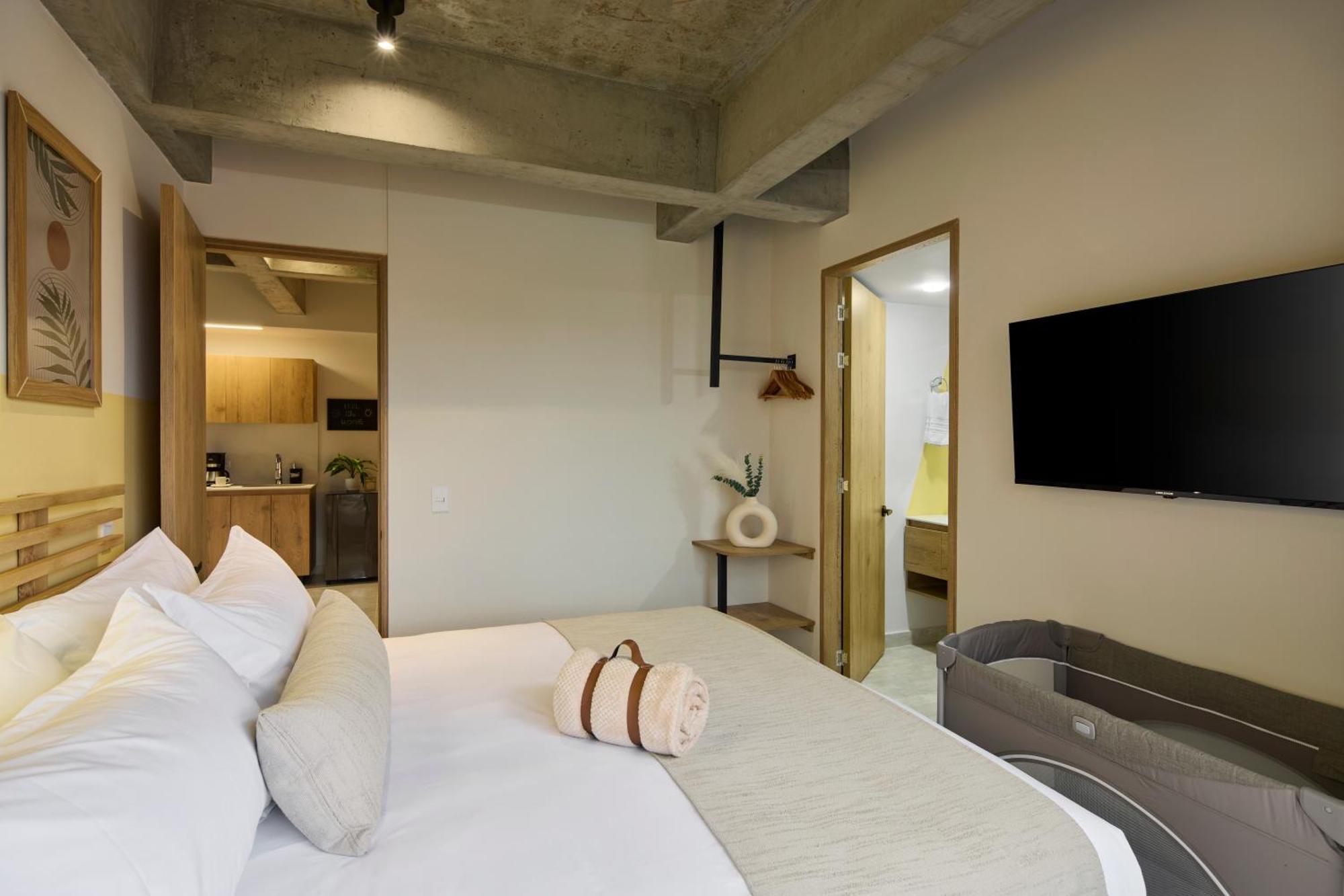 30 Living Suites Medellín Dış mekan fotoğraf